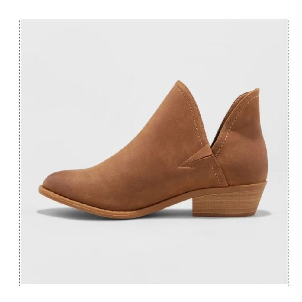 NWT V cut brown ankle booties-11 - Picture 4 of 5